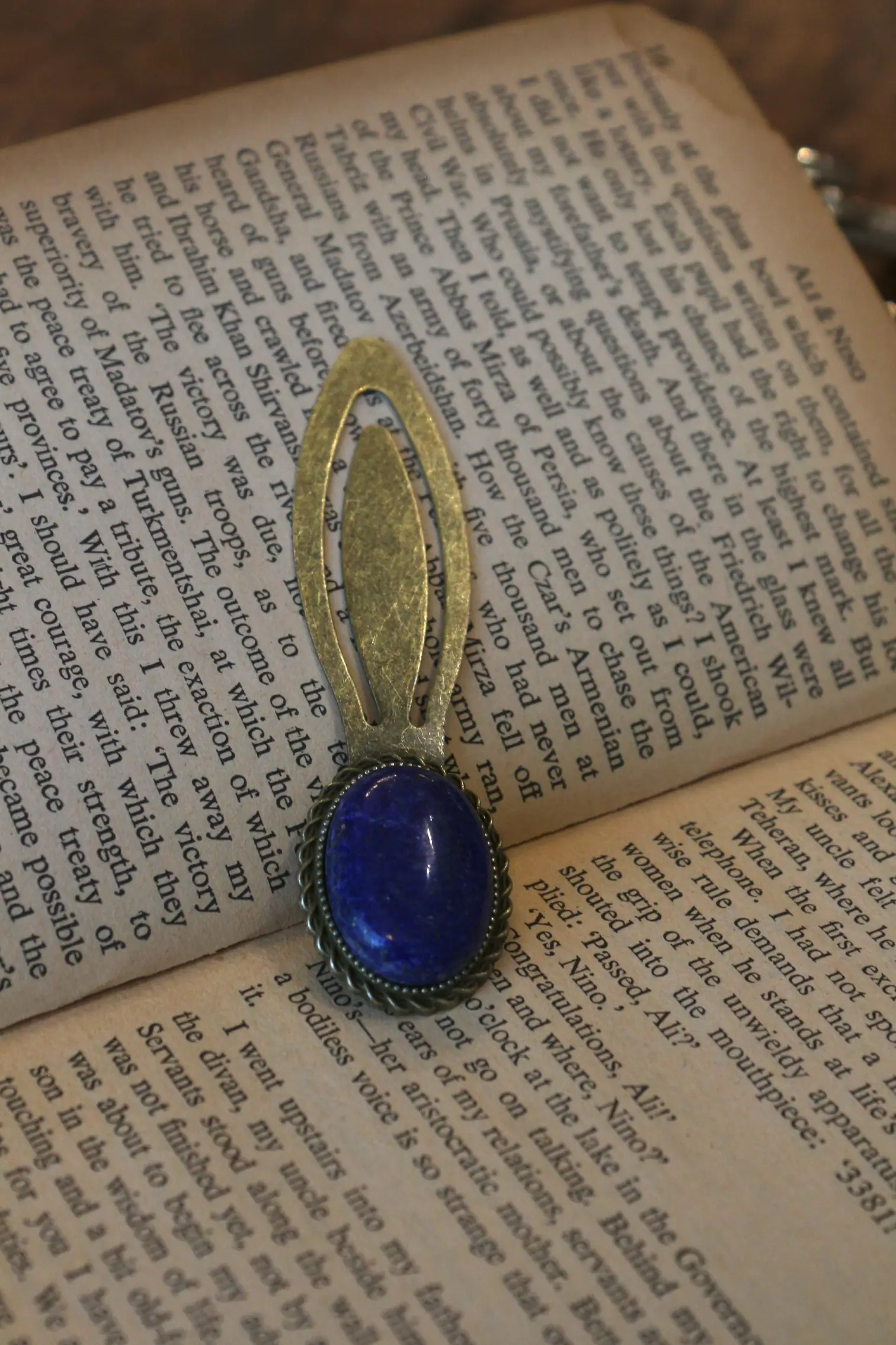 Orijinal Lapis Taşlı Kitap Ataşı